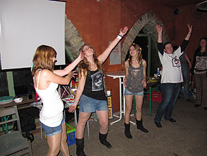 Beim 2. Lied ("Glow") habe ich mitgetanzt